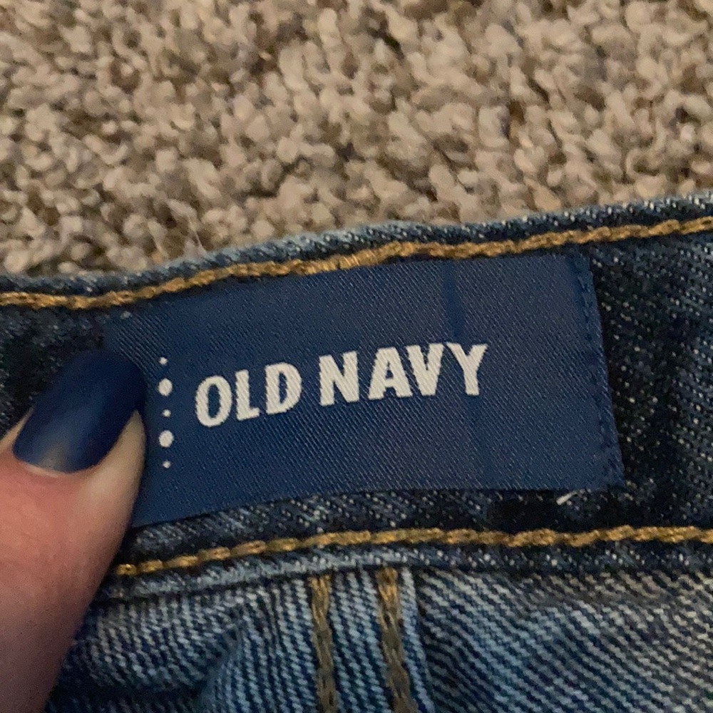 Old navy short shorts - Picture 2 of 3